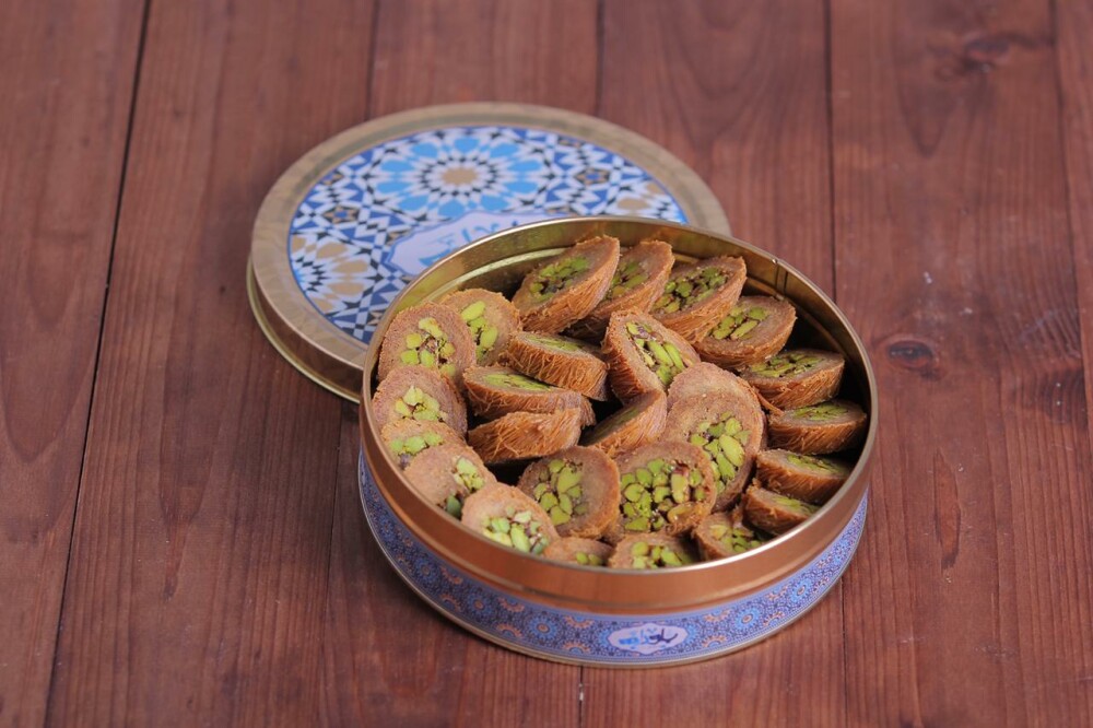 مبرومة بالفستق الحلبي